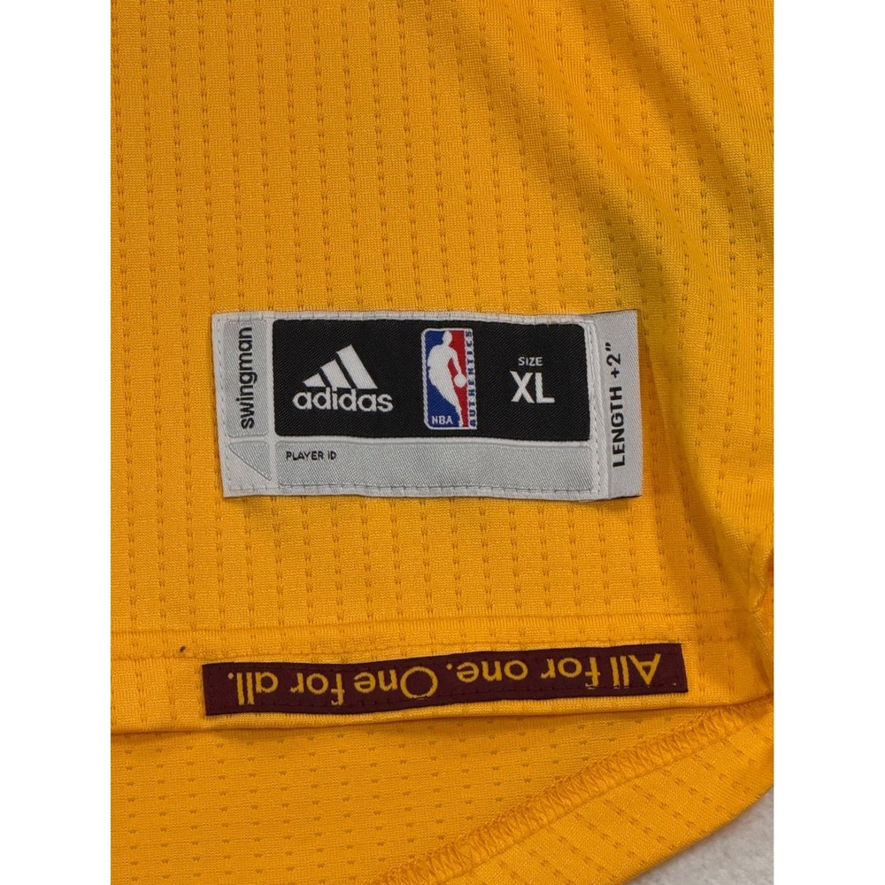 LeBron James Cavs Christmas 2015 Jersey MenXL Adidas #23 Cleveland Cavaliers NBA - Picture 5 of 11
